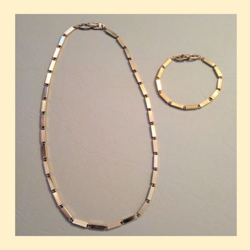 NAPIER - VINTAGE NECKLACE & BRACELET (used)
